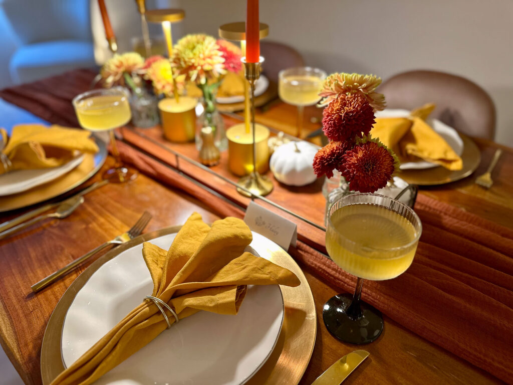 Gorgeous Neutral Thanksgiving Tablescape with Brown & Gold Accents