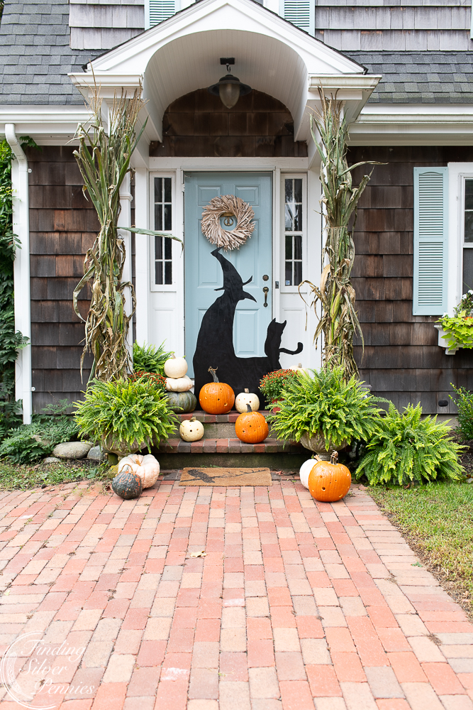 Halloween Home Tour (2018) - Finding Silver Pennies