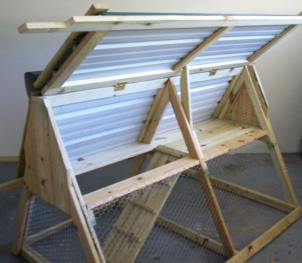 How to Build a Chicken Coop that's Portable