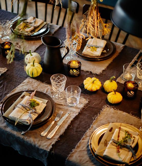How to Create Impressive Thanksgiving Table Decoration, Staging Tips for Fall Holidays