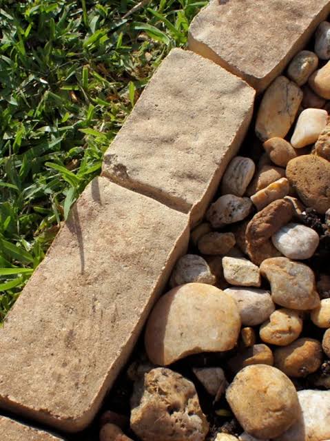How to Install Garden Edging | HGTV
