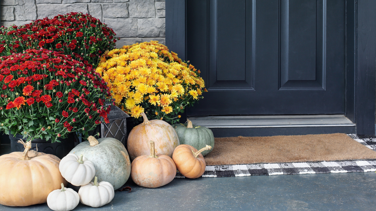 Joanna Gaines Shows How Easy It Is To Add A Festive Touch Of Fall To Your Porch