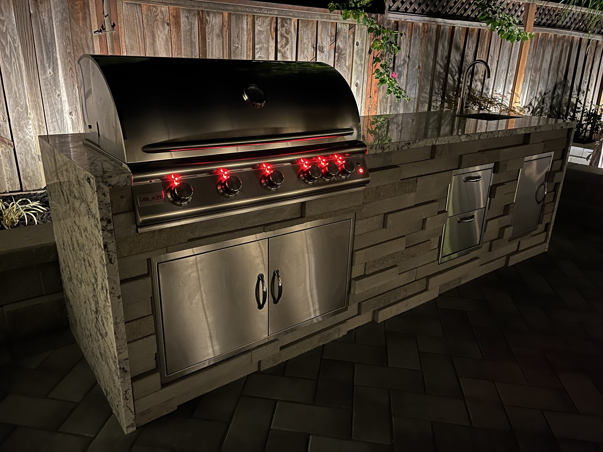 Outdoor Kitchens & BBQ Islands in Rockford, IL | Andy's Professional Landscaping