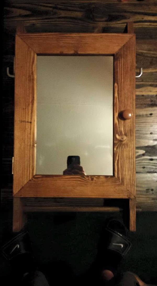 Pallet Bathroom Wall Mirror Cabinet with Towel Rack - Easy Pallet Ideas
