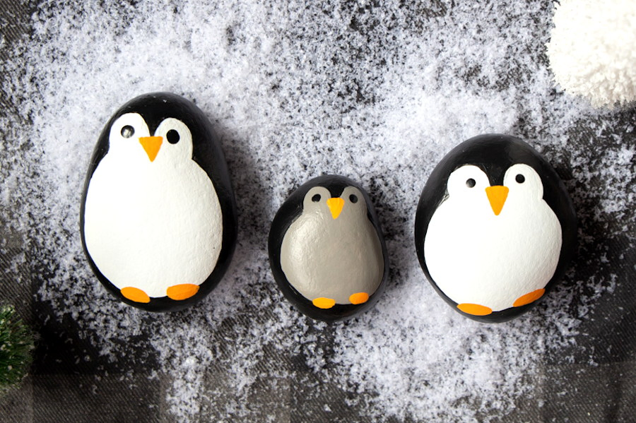 Penguin Painted Rocks, Christmas Rock Painting Craft - Mom Foodie