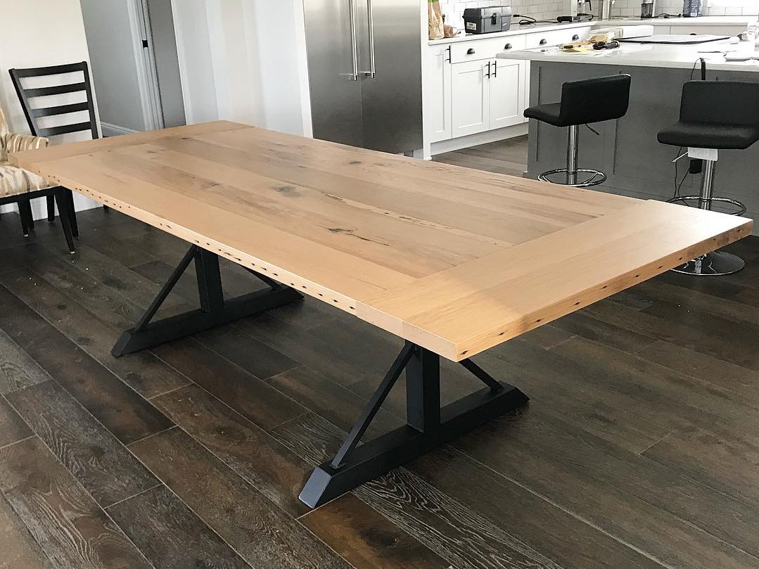 Ralph's Modern Reclaimed Wood Farmhouse Dining Table with Metal Legs | Fama Creations