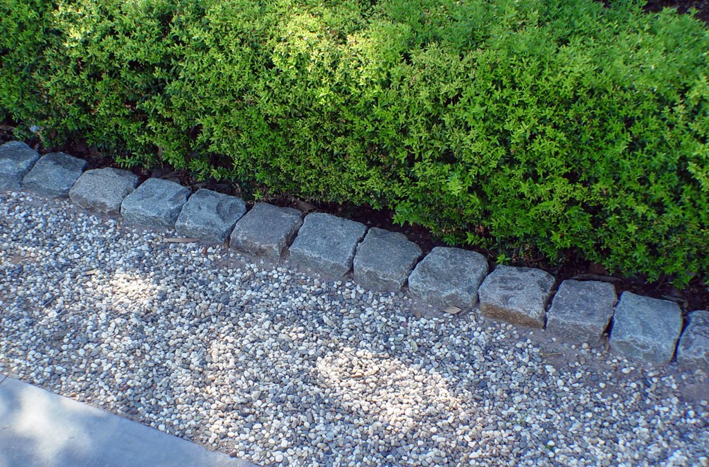 Reclaimed Cobblestone – Great For Edging - Antique Reclaimed Old Granite Cobblestone, Antique Curb, Stone Driveway Pavers