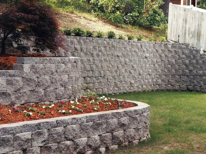 Retaining Walls: Types and Materials | Groundhog Landscaping Inc.