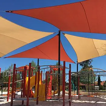 Shade Sails - Sun shade sail types, shade fabric, colors, custom shapes, style and sizes.