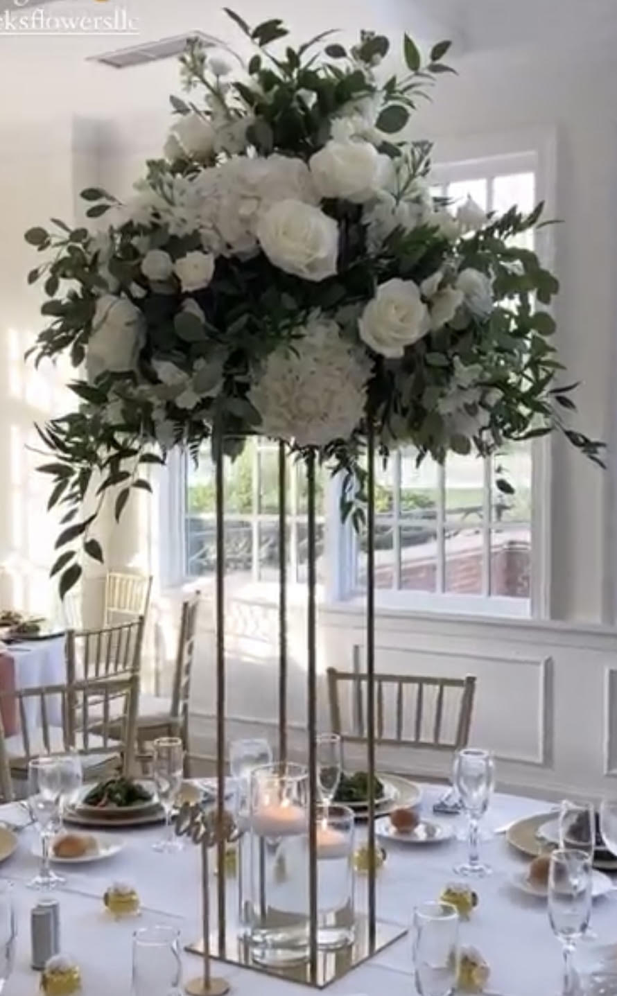 Tall Centerpiece in Lake Ridge, VA | LakeRidge Florist