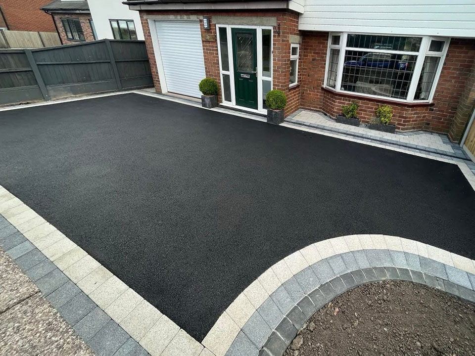 Tarmac & Brick Edging - Cardiff Driveways & Patio's Limited