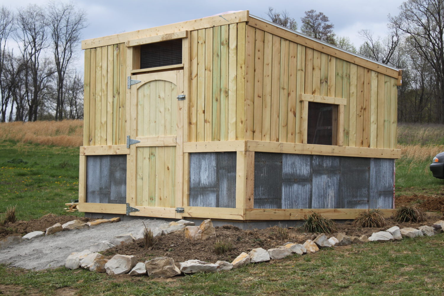 The Recycled Chicken Coop Pallet Project - Old World Garden Farms