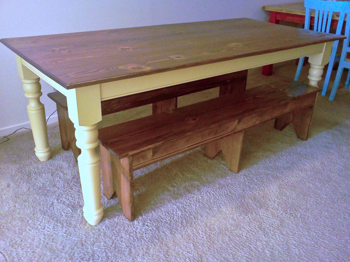 Turned leg farmhouse table by Craig Martinson | Ana White Reader Build