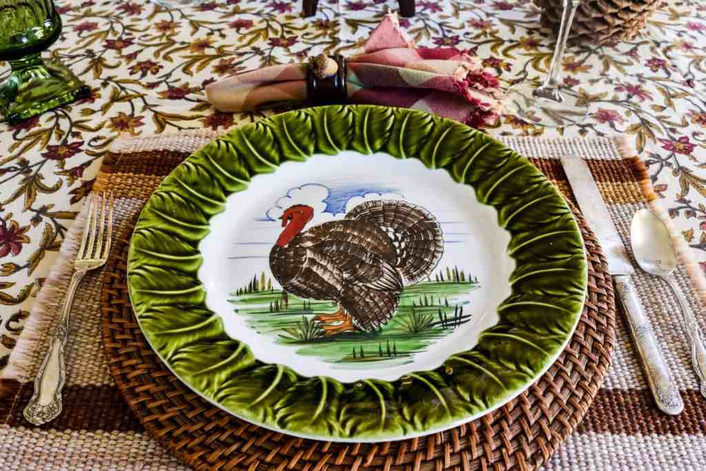 Vintage Thanksgiving Table Setting - Zucchini Sisters