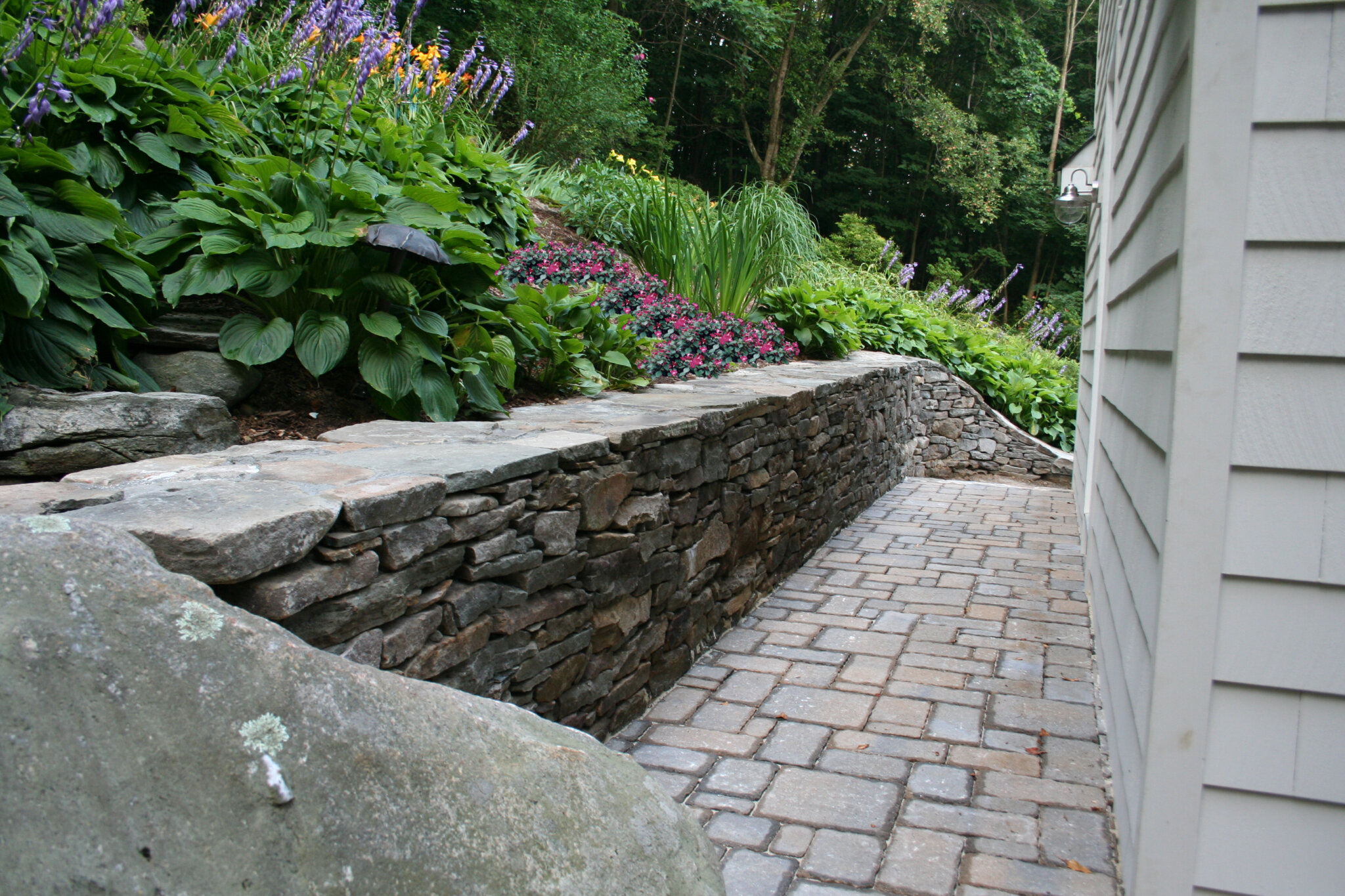 Walls - YardScapes Landscape