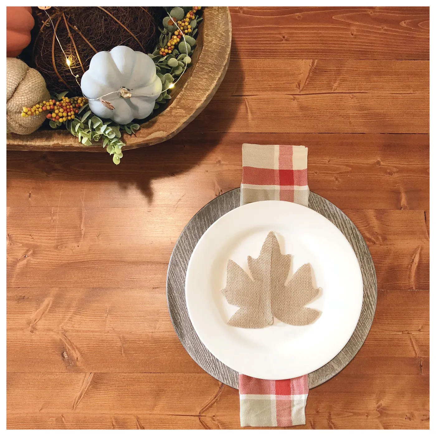 10 Things To Buy At The Dollar Store For Your Next Party - Wamp Designs
