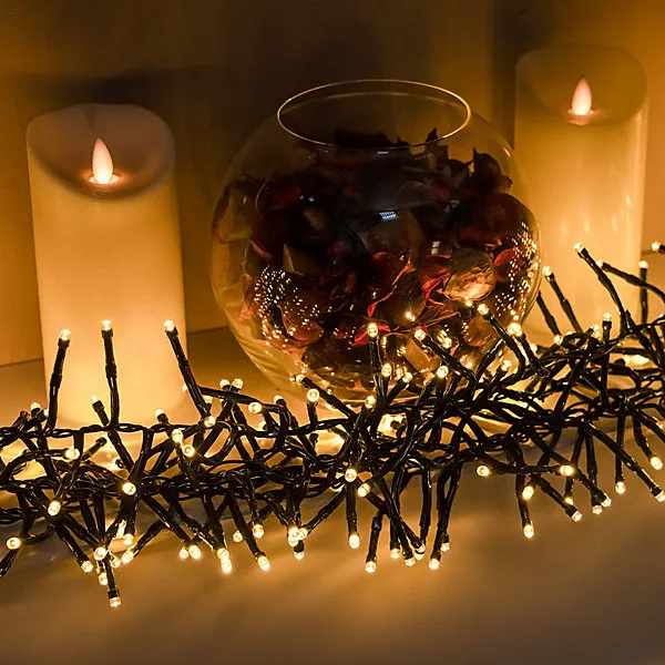 1000 Warm White Xmas Compact Tree Lights - Green Cable