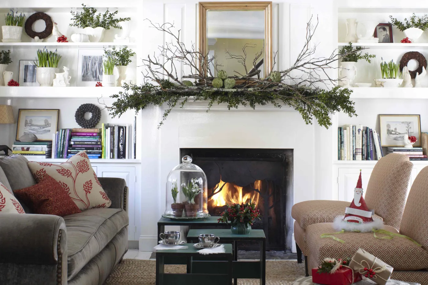 12 Best Types of Plants to Use for Indoor Holiday Decorating