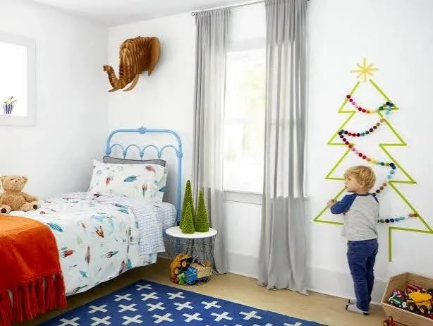 14 Christmas Decorating Ideas for Kids' Rooms | HGTV