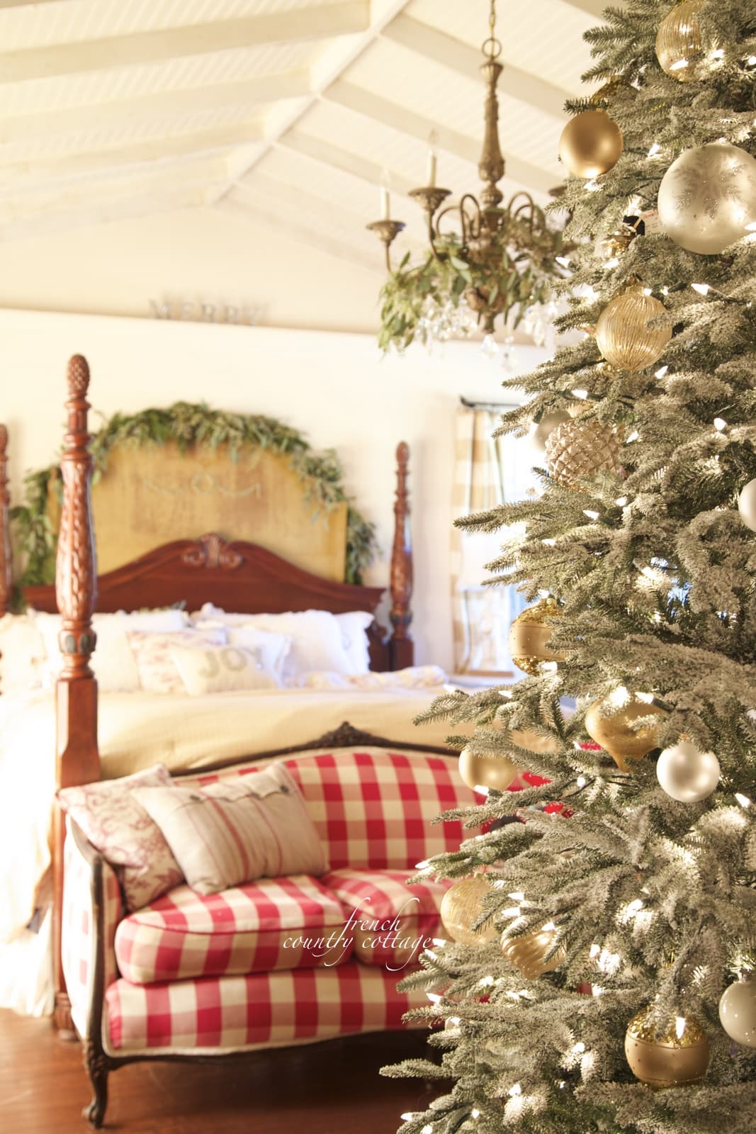 14 ideas for adding farmhouse Christmas charm - French Country Cottage