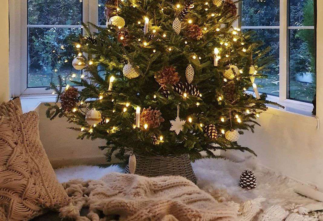 14 Scandinavian Christmas Trees That Will Bring You Joy