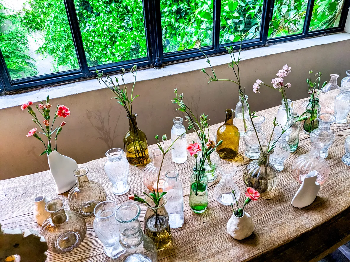 17 Budget-Friendly DIY Wedding Decor Ideas You Have to Try | Drink Milk in  Glass Bottles