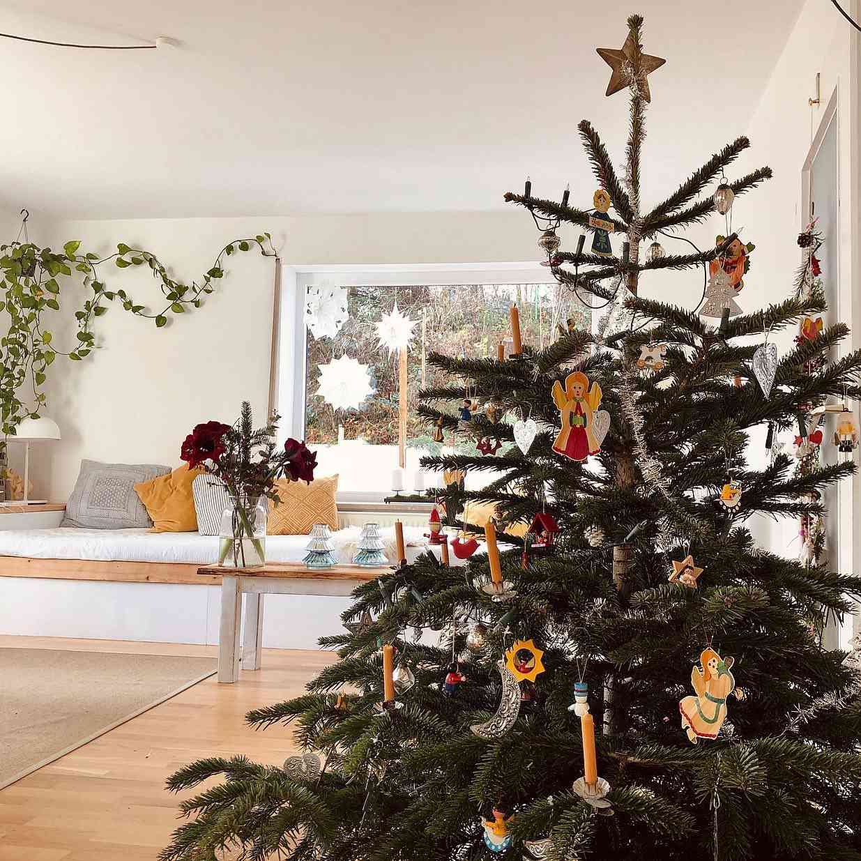 18 Vintage Christmas Decor Ideas to Try This Season