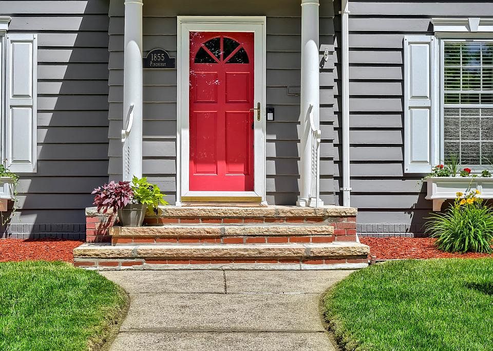 1855 Pinehurst Ave, Saint Paul, MN 55116 | Zillow