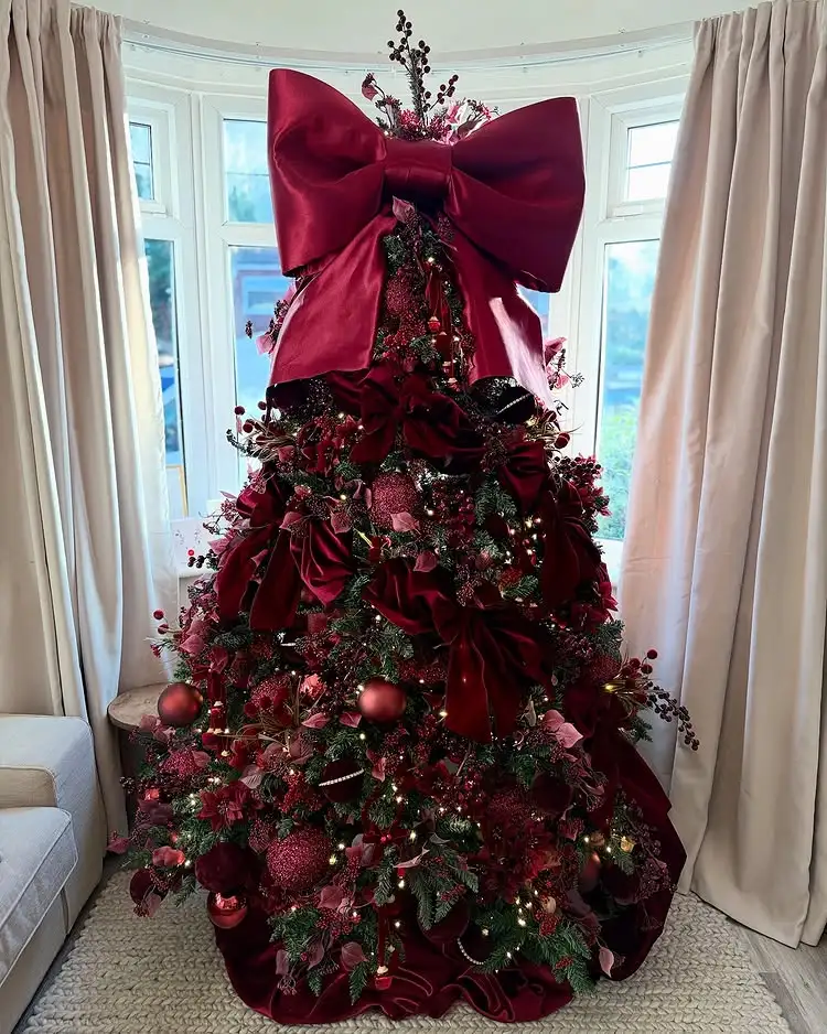 20+ Best Burgundy Christmas Tree Inspirations That are Timeless - Whimsical & Living