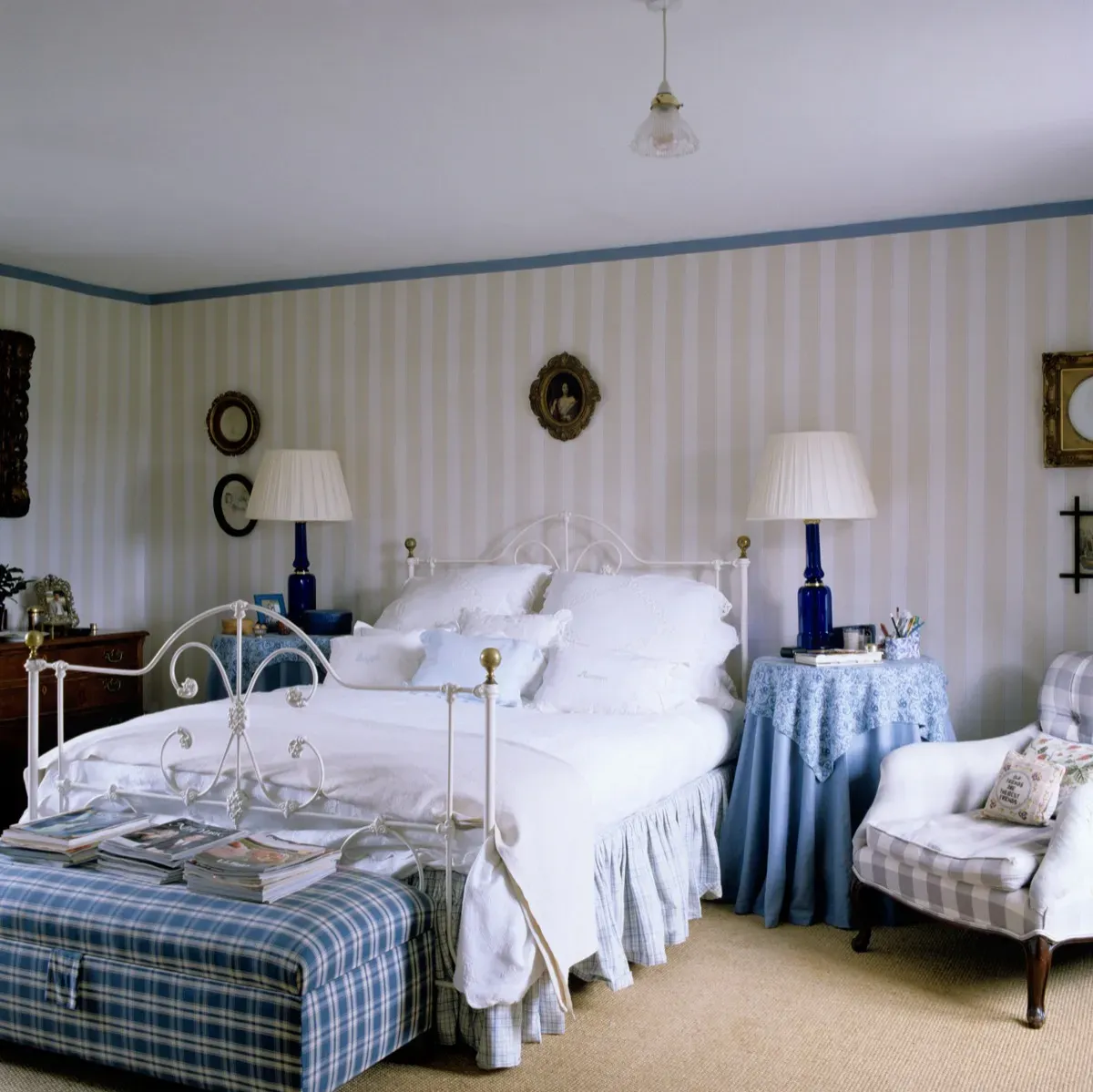 20 Photos of 1990s Home Décor to Overwhelm You With Nostalgia