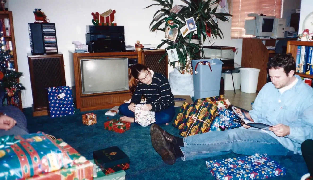 20 Pure Christmas Photos Taken from the 1990s | eBaum's World