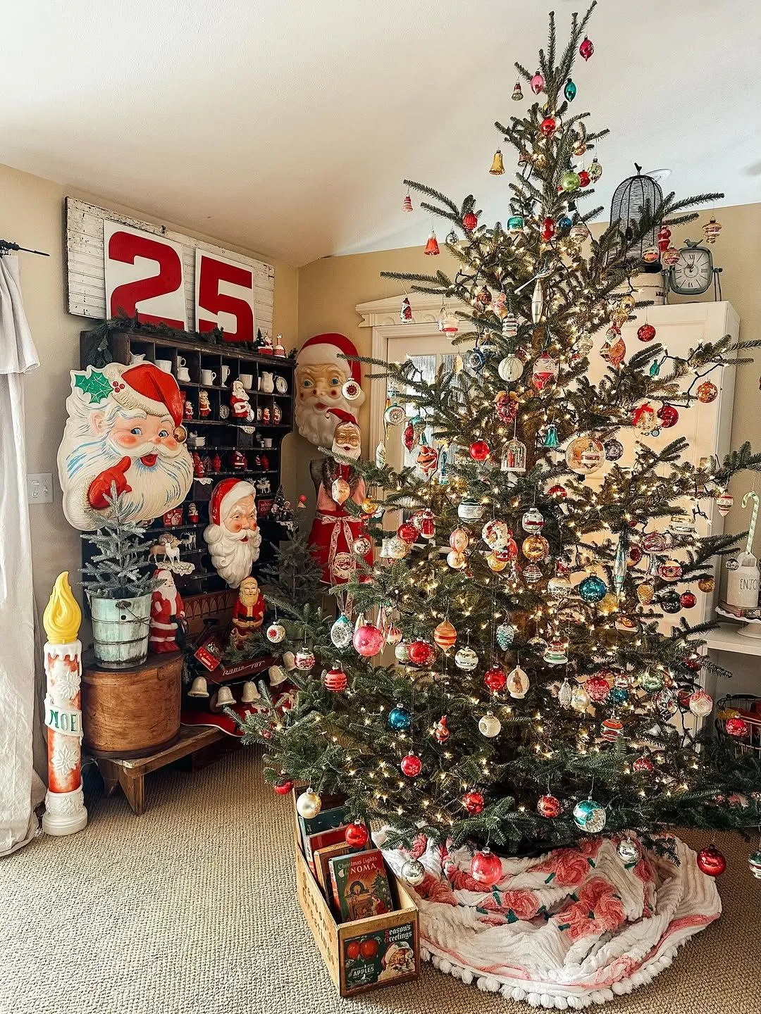 20 Vintage Christmas Decor Ideas That Make Your Tree Look Like a Collected Heirloom, Not a Store Display