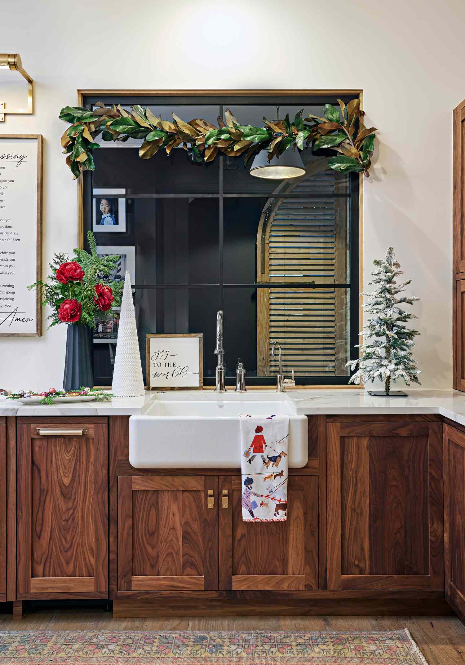 24 Christmas Bathroom Decor Ideas