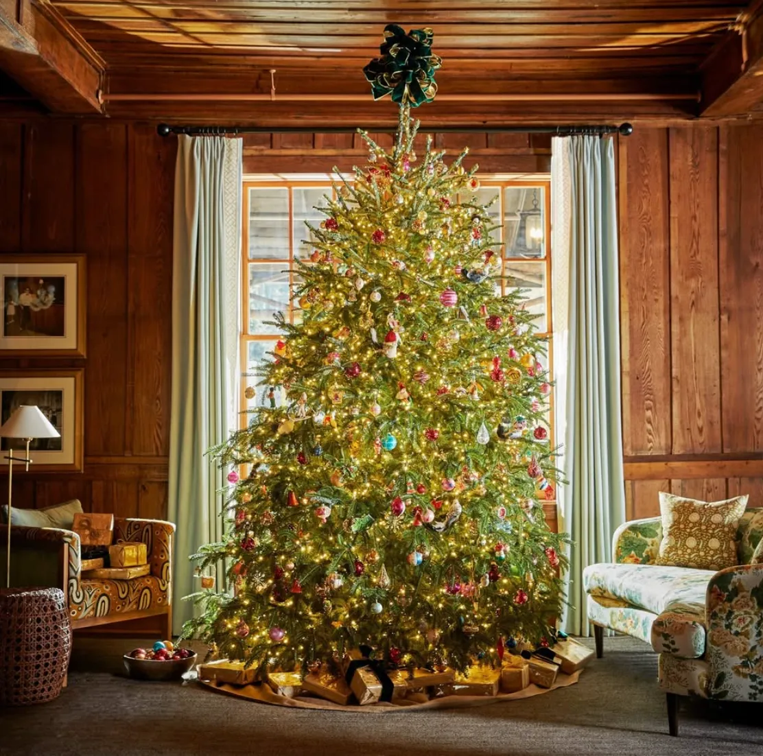 25 Farmhouse Christmas Tree Ideas to Transform Your Decor