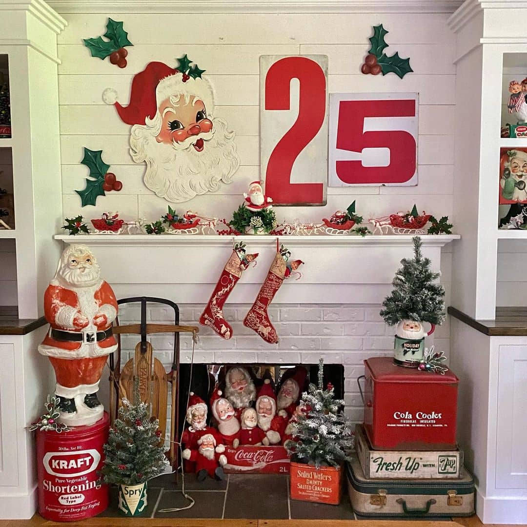 32 Gorgeous Christmas Mantel Decorating Ideas