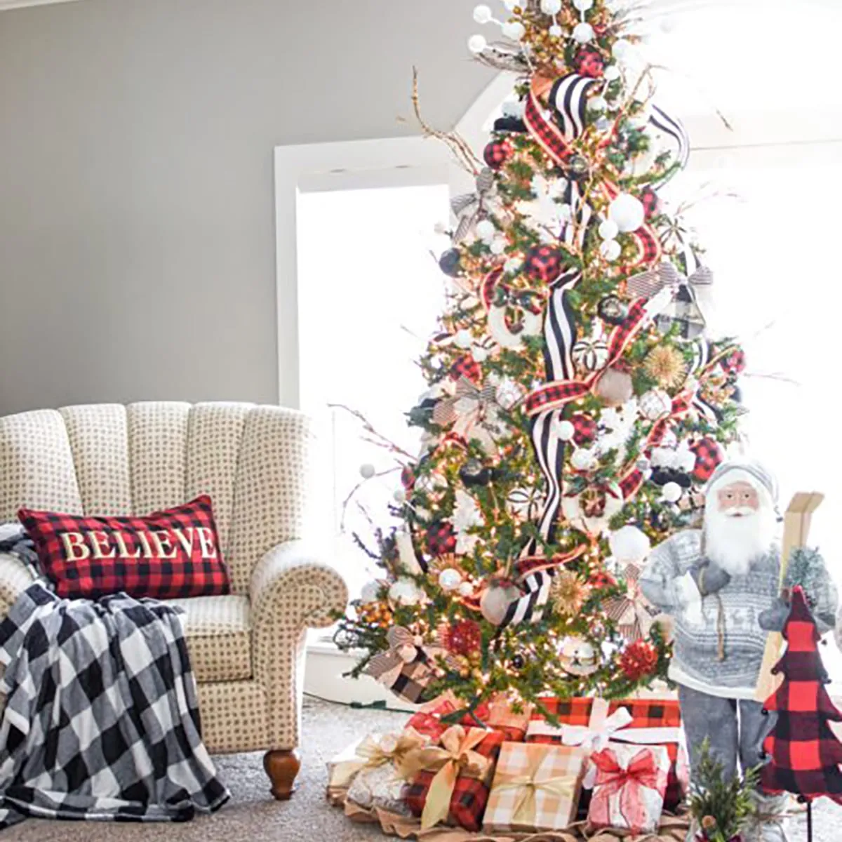 4 Easy Steps for a Buffalo Plaid Christmas Tree - Buffalo Christmas Tree  Bundle