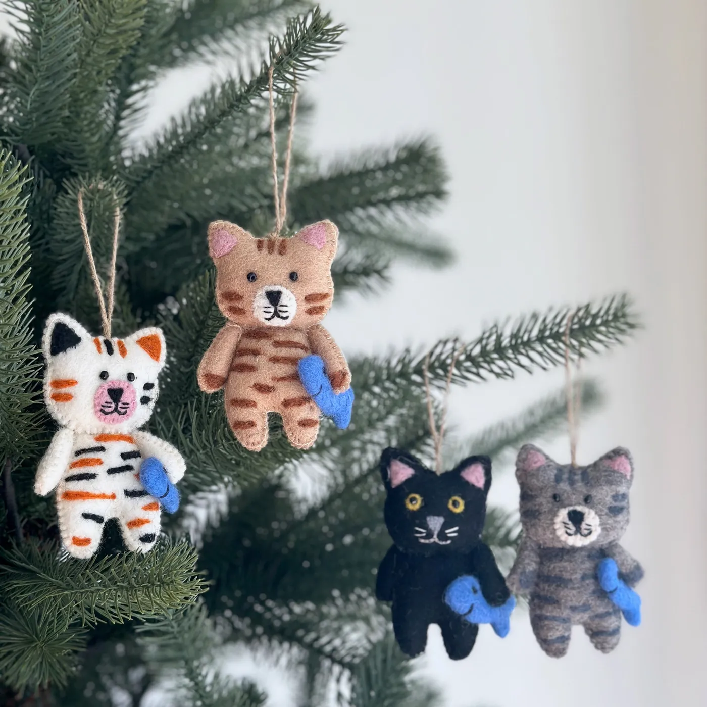 40 Best Wool Felt Cat-Themed Ornaments & Baby Mobiles – Handmade & Adorable – Ganapati Crafts Co.
