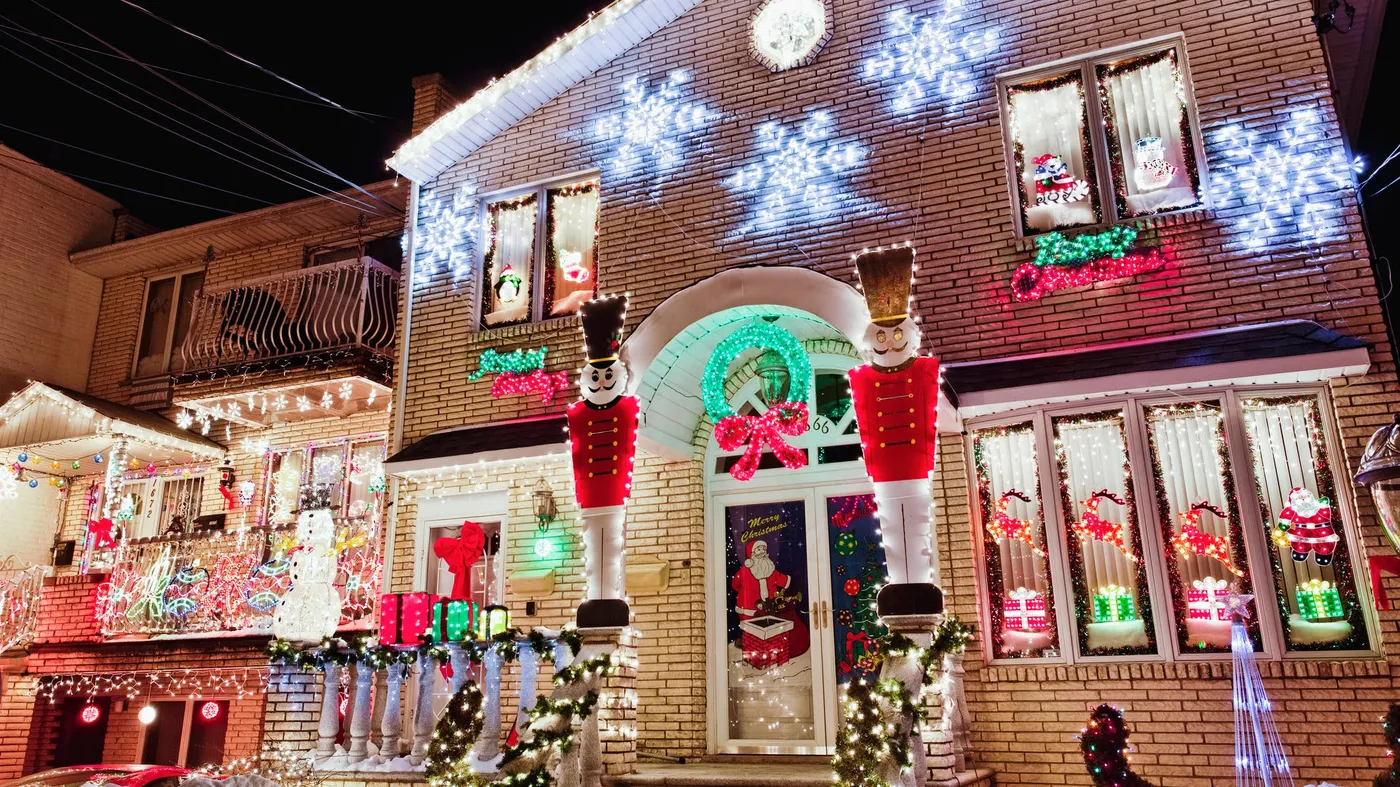 40 Outdoor Christmas Lights Ideas for a Fun & Festive Display - Parade Home  & Garden