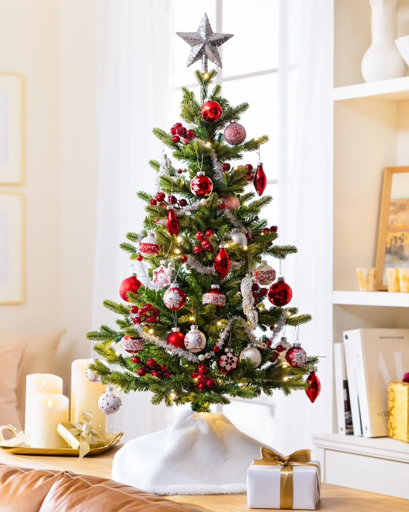43 Rustic Christmas Tree Ideas that Feel Cozy and Timeless Christmas Trees