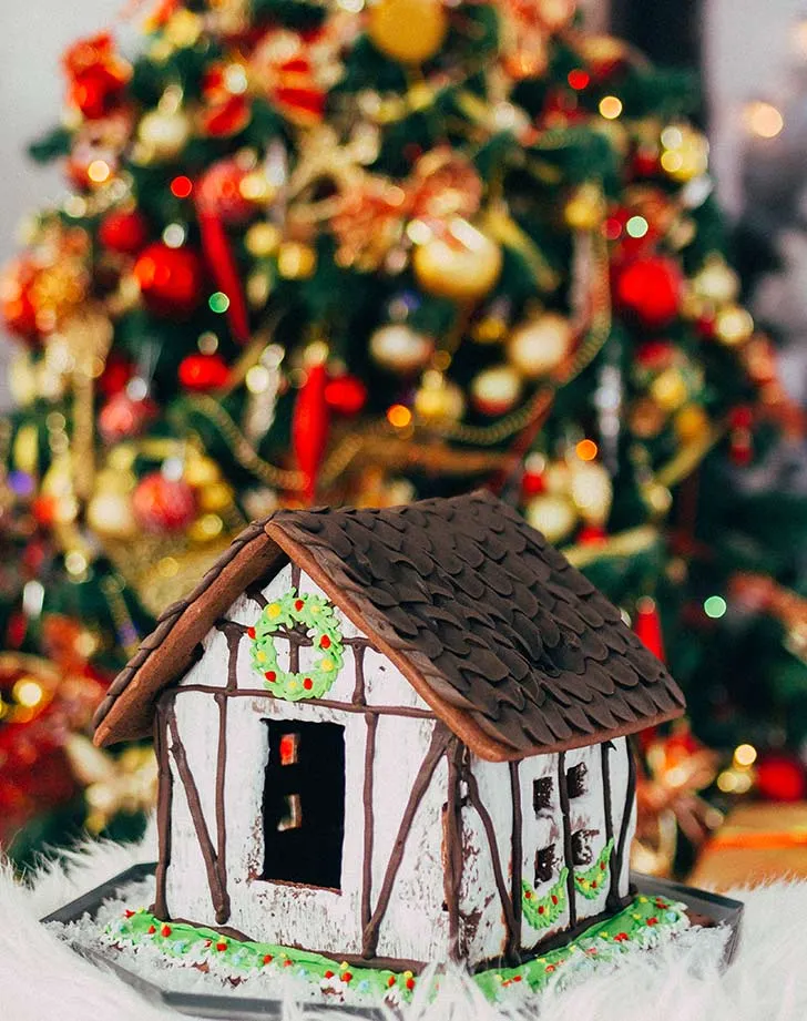 7 Amazing Gingerbread House Ideas to Create with Your Kids
