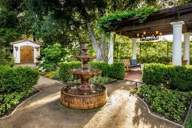 70 Outdoor Water Feature Ideas | HGTV