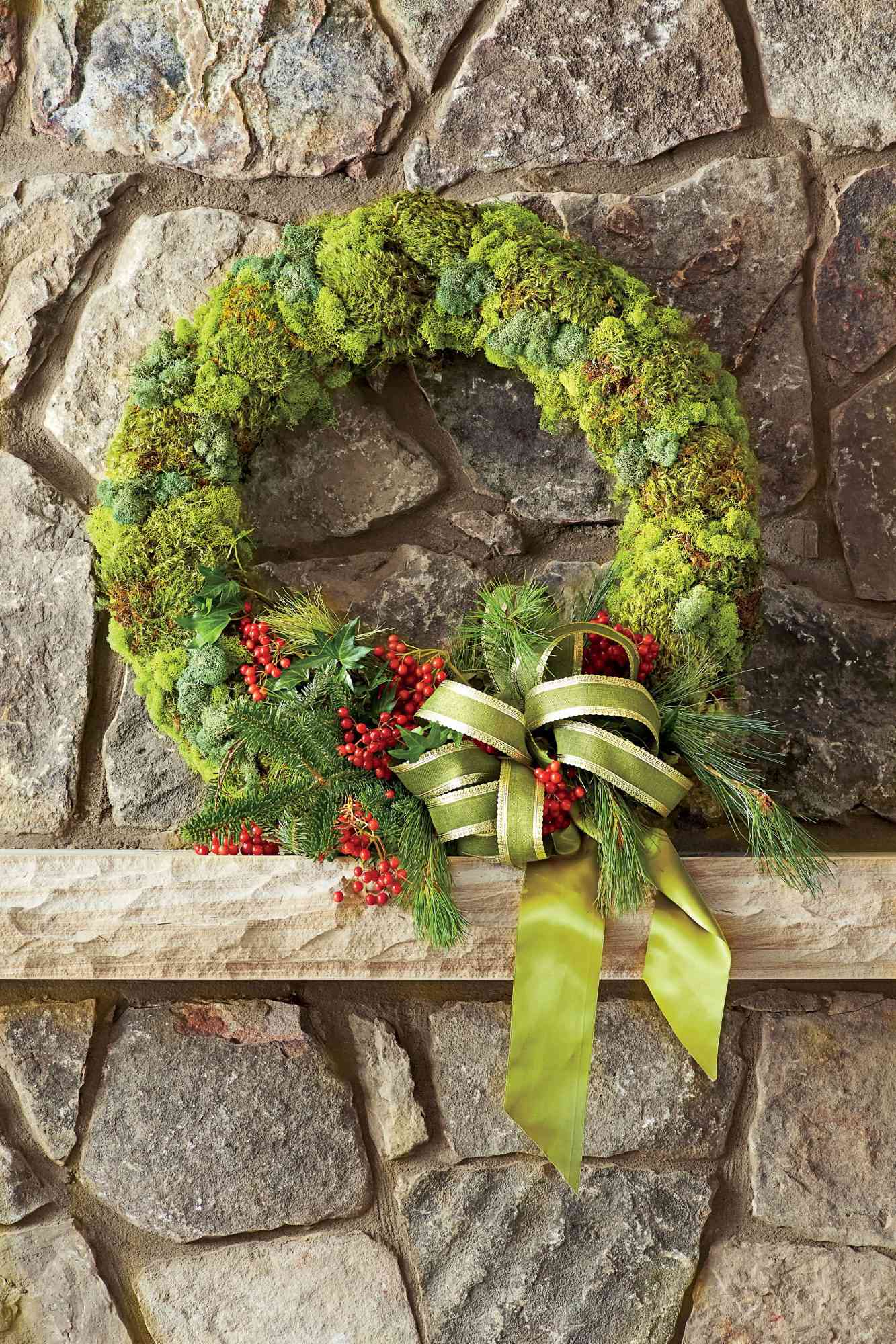 78 Festive Christmas Wreath Ideas For Every Space