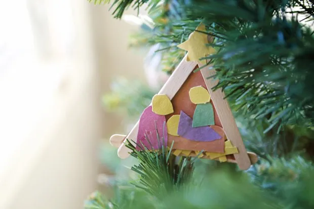 90s Christmas decor: Nostalgic '90s Christmas is back - here's how to nail it this year | Nine.com.au