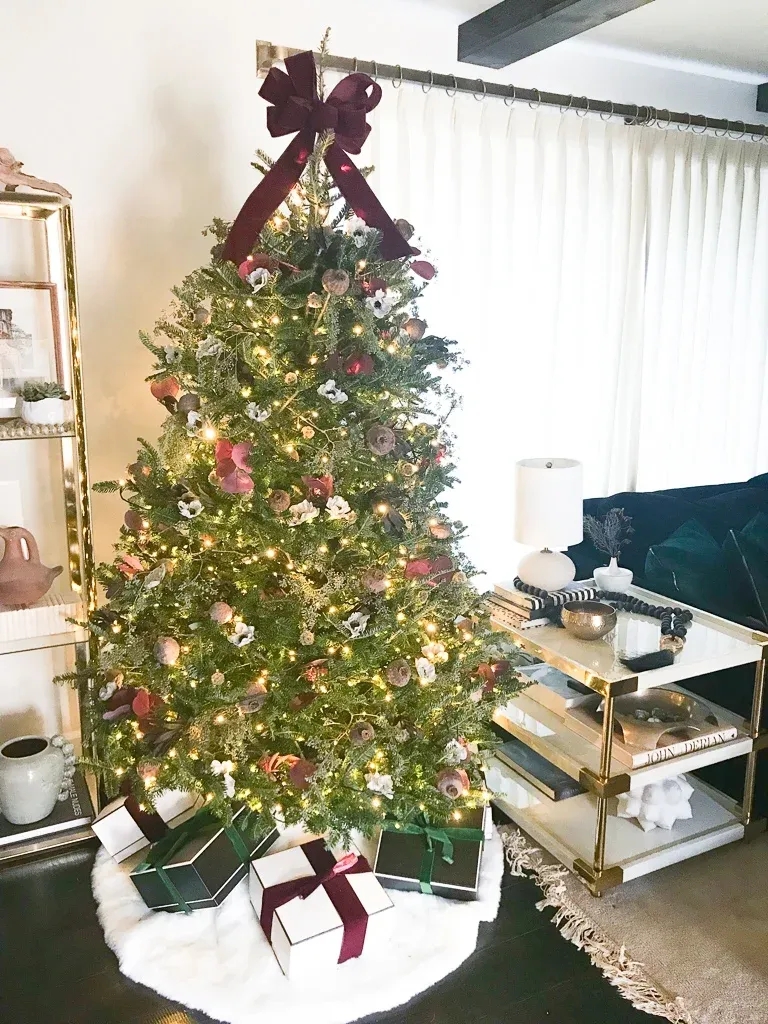 A BERRY MERRY CHRISTMAS — House Haus Home