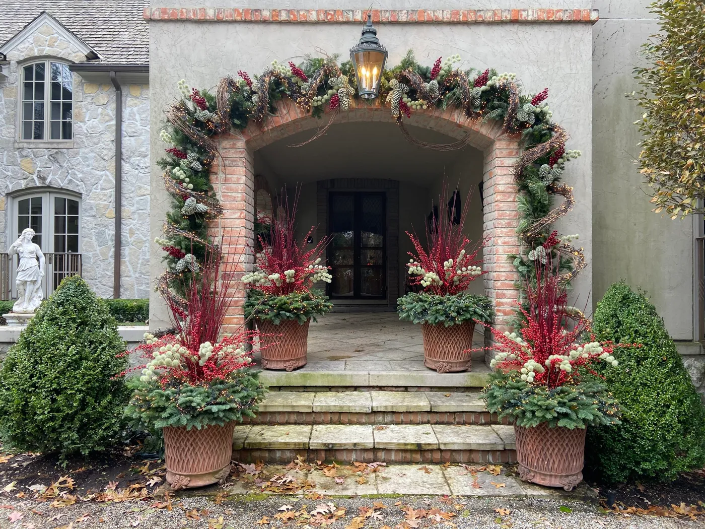 A Holiday Garland | Deborah Silver & Co.