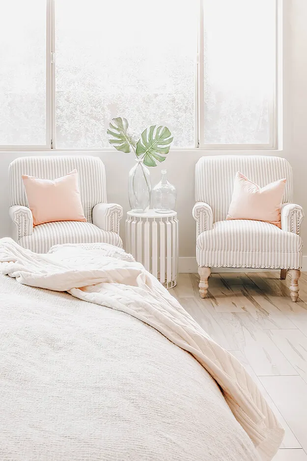 A Modern Cozy Scandinavian Style Christmas – in the Master Bedroom