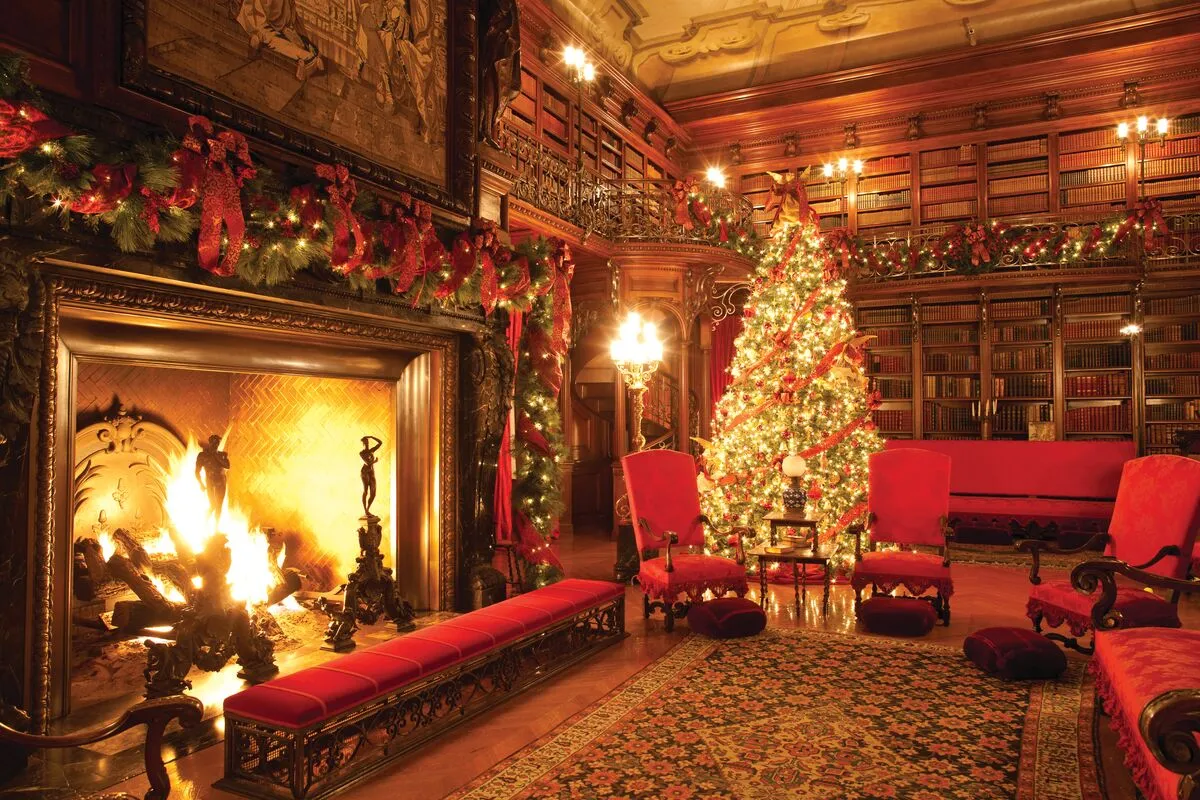 A Southern Christmas: Holiday Hotels in Charleston and Asheville - VUE  magazine