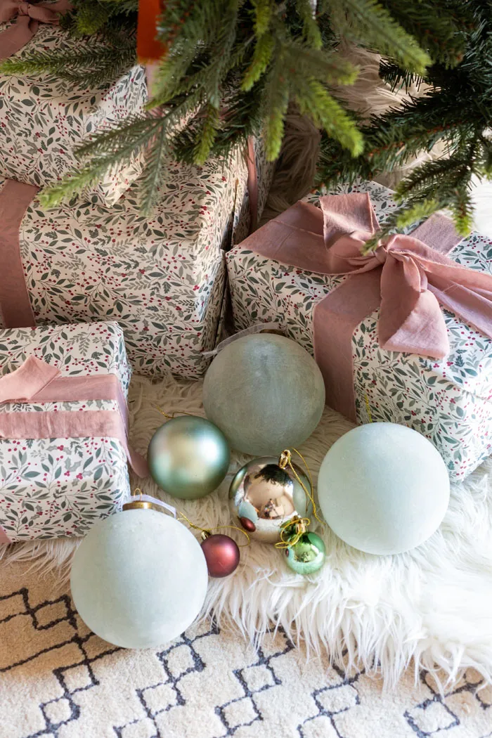 A Very Merry Christmas - Festive Trends 2023 | Fall For DIY