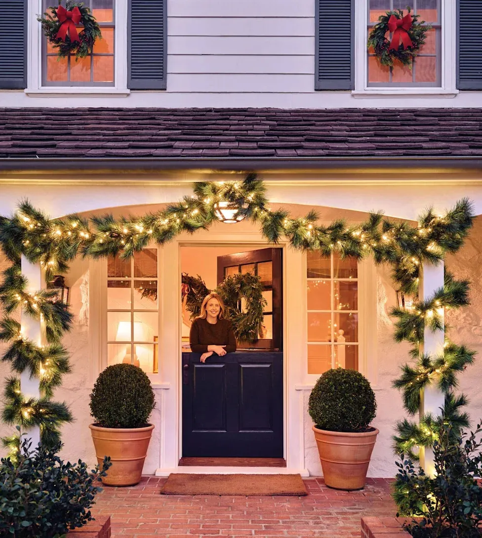 Annie Meyers-Shyer Spins Nostalgic Holiday Magic in Her 1940s LA Colonial