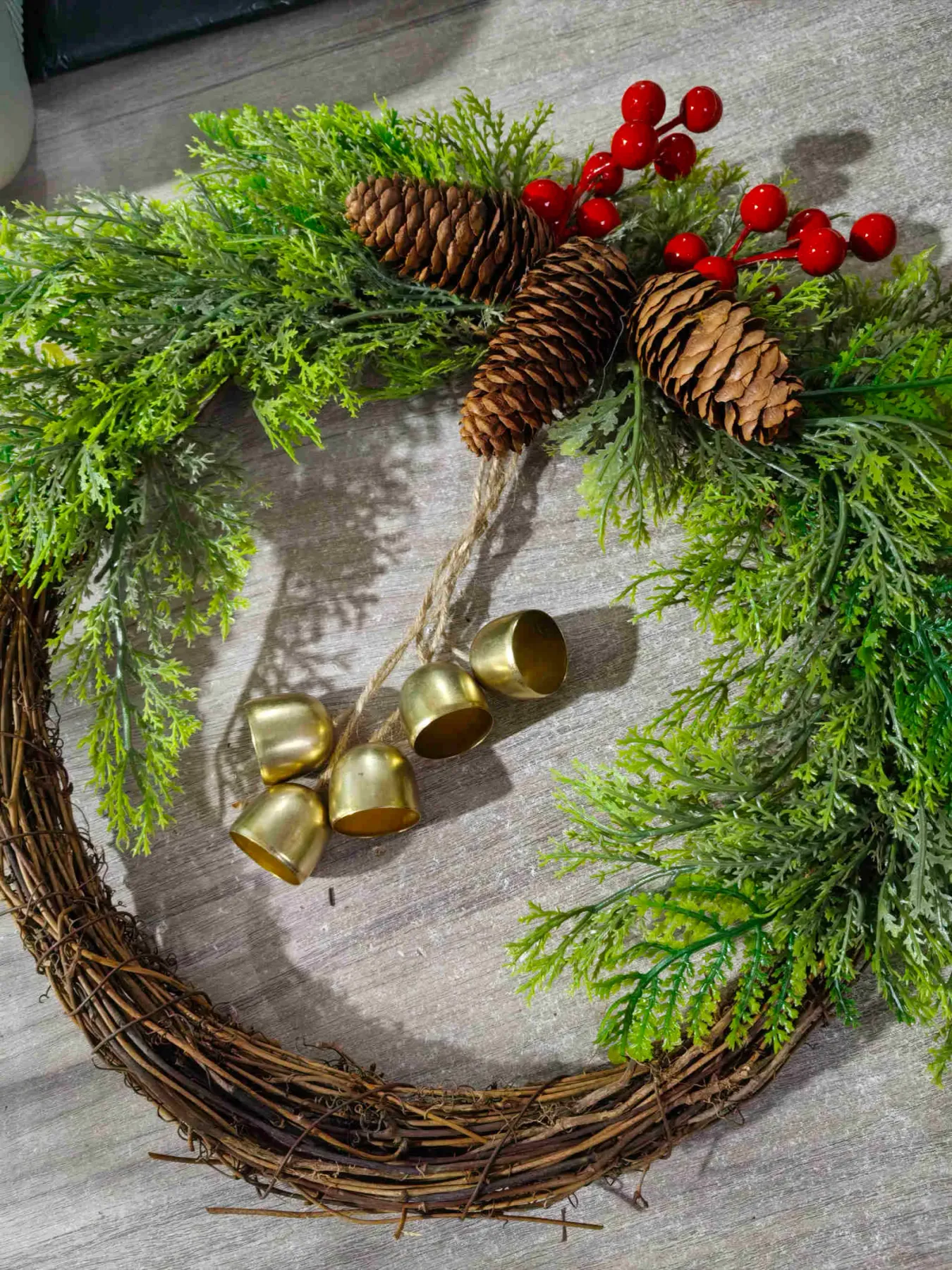 Beekman Home Rustic Natural Pine Cone Floral Christmas Wreath